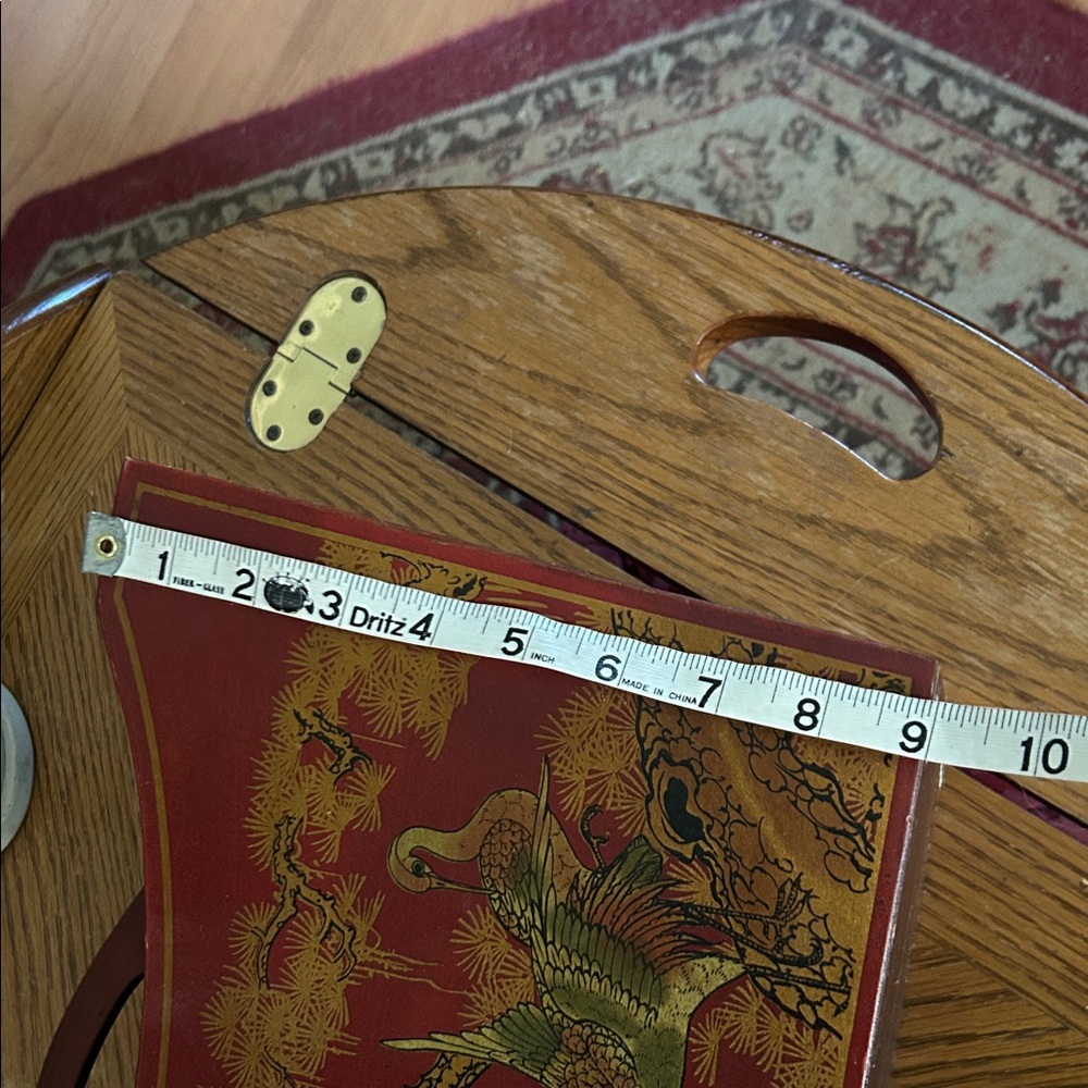 Vintage Chinoiserie-style Magazine Holder with Gold Crane and Tree Design - Picture 11 of 13